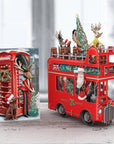 3D Pop Up Christmas Card Santa's red Bus X3D018